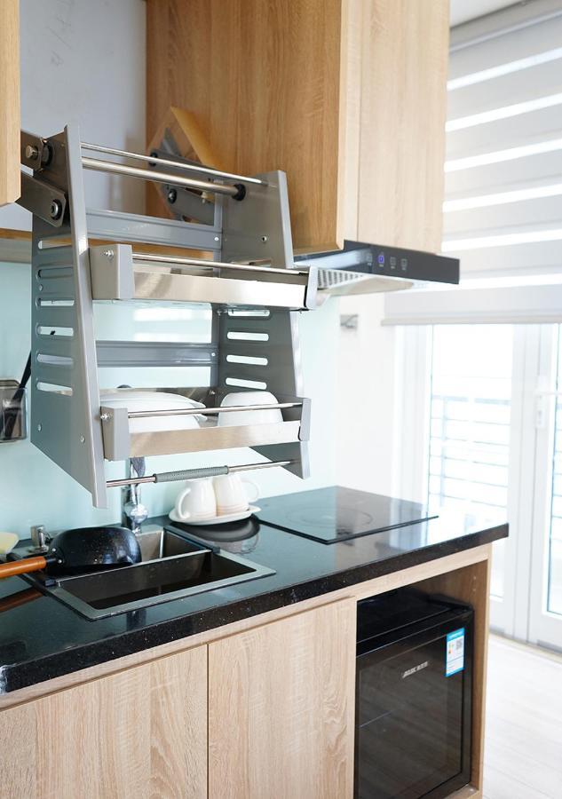 Lyn House - Service Apartment Hoang Quoc Viet 河内 外观 照片